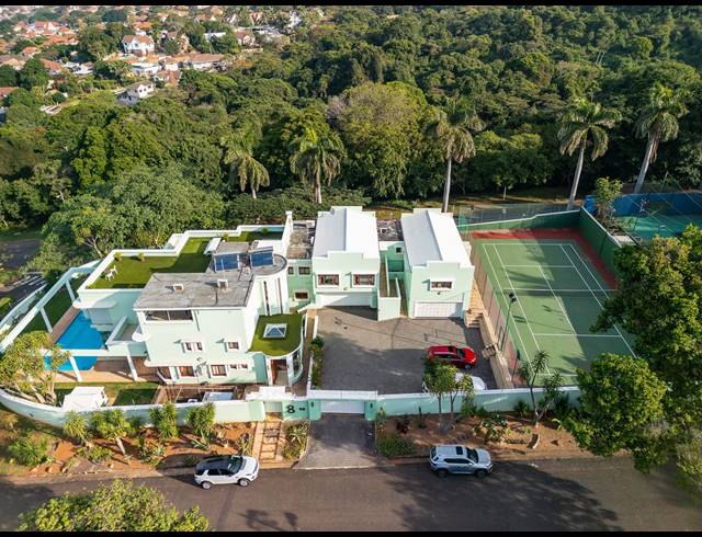 6 BEDROOM FREESTANDING FOR SALE IN GLENWOOD